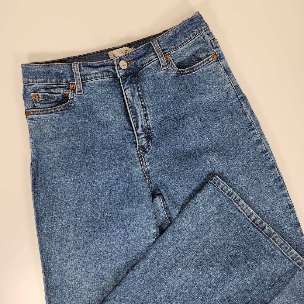 Levi Strauss Womens Perfectly Slimming 512 Jeans Size 10M Stretch Medium Wash‎